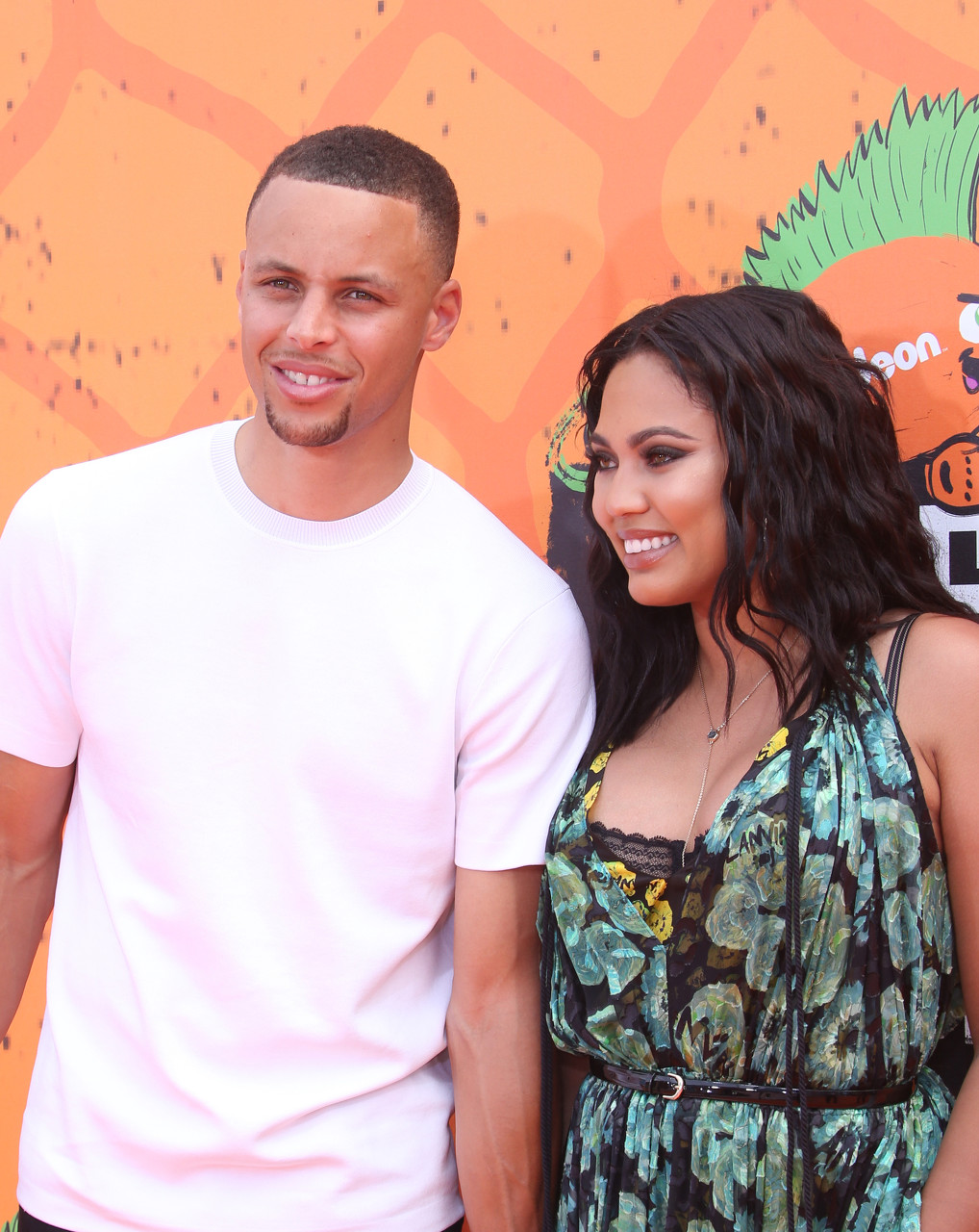 开云注册入口-夸梅批评库里克之妻挥霍无度且抱怨不休，直言若为库里早已选择分手