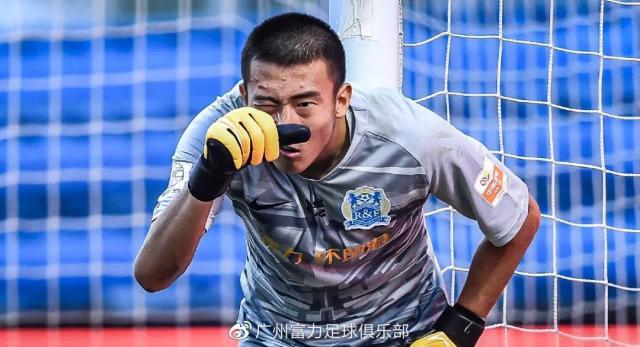 kaiyun-韩佳奇：程月磊对我言传身教 梦想能够为国出战